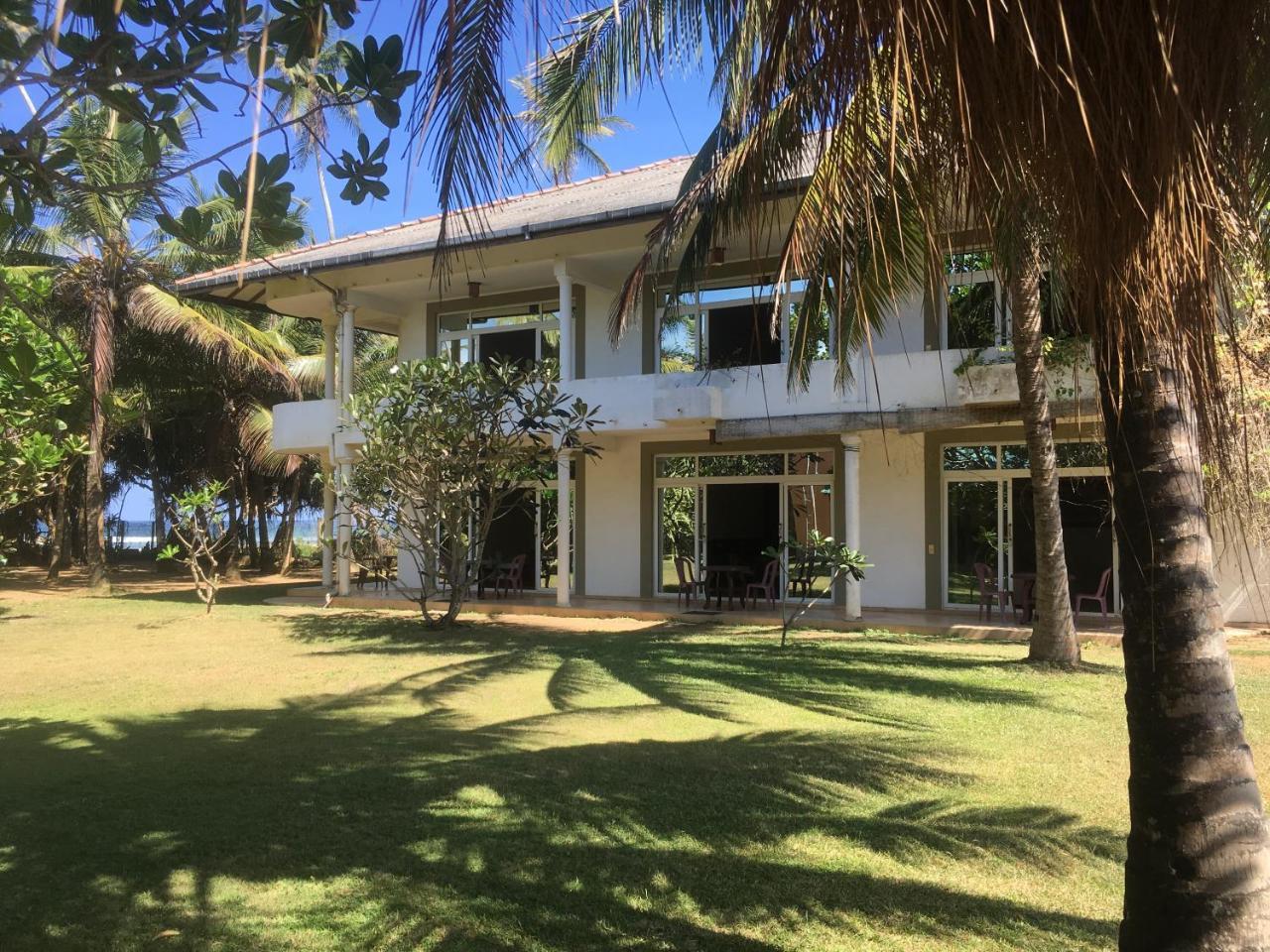 Raja Beach Hotel Balapitiya Εξωτερικό φωτογραφία